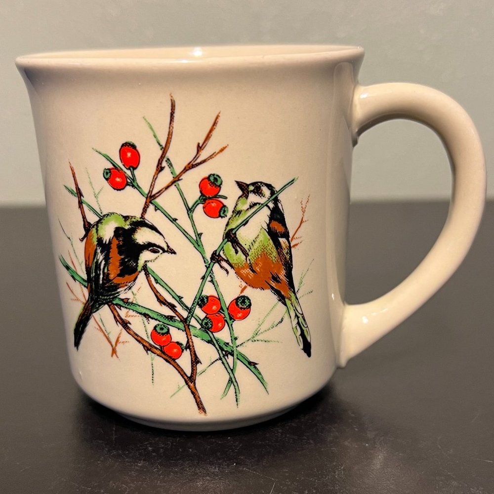 Otagiri JAPAN Chickadees on Red Berry Laden Branches Ceramic Mug